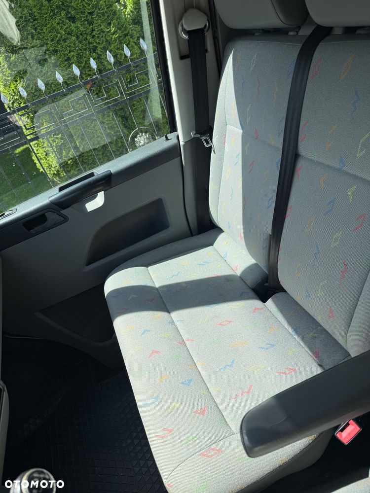 Volkswagen Transporter L1H2 - 10