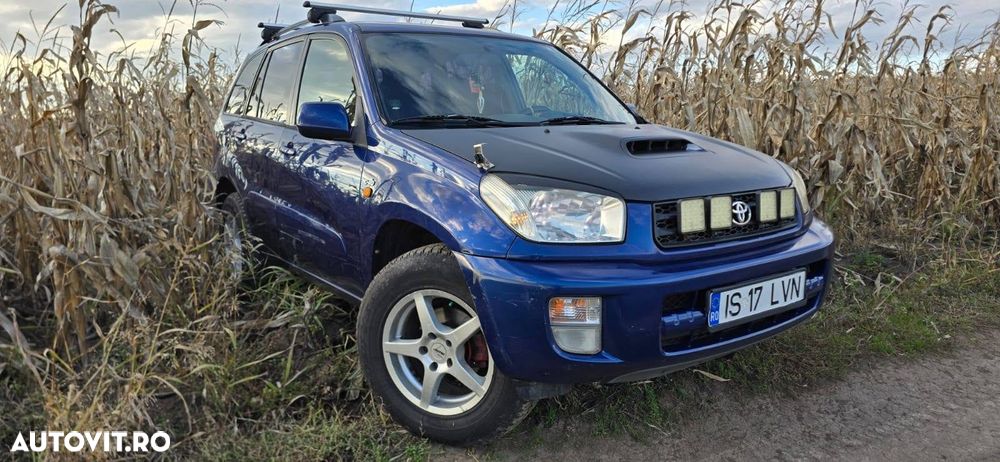 Toyota RAV4 D-4D 4x4 - 5