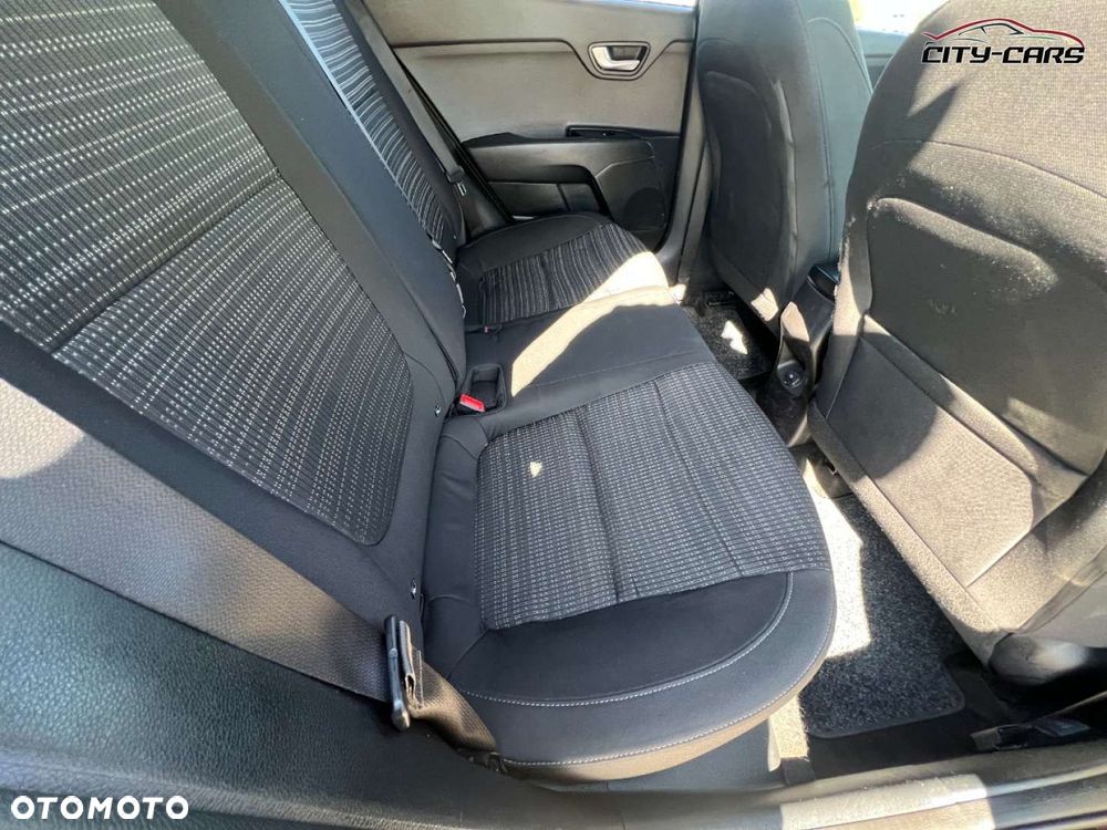 Kia Stonic - 28