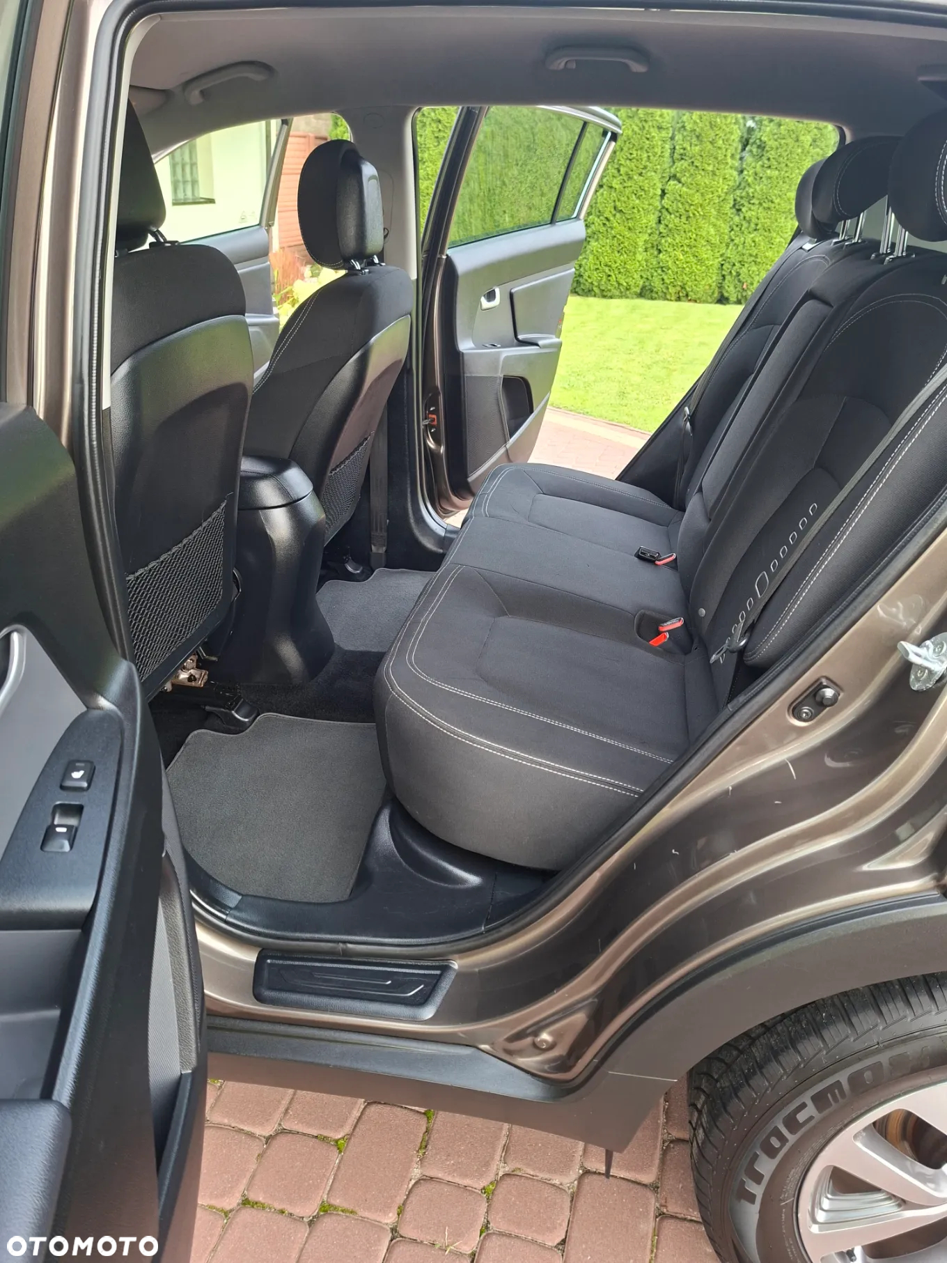 Kia Sportage 1.6 GDI Business Line L 2WD - 19