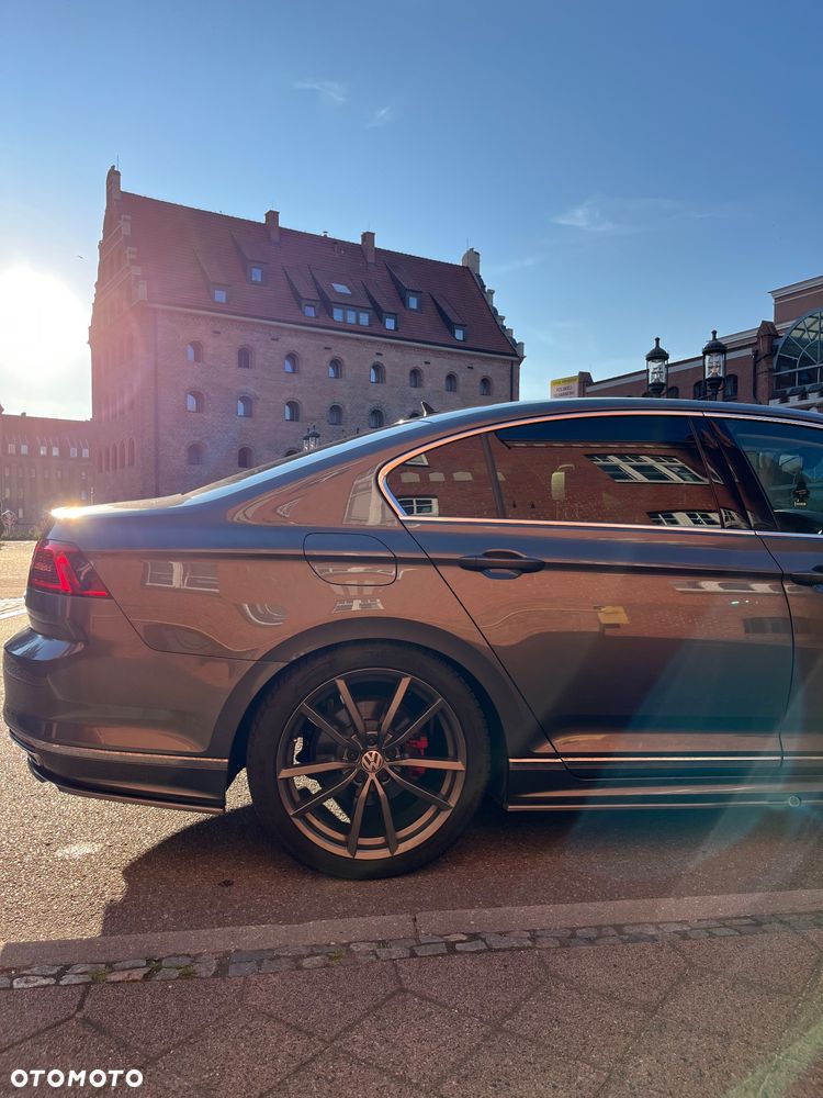 Volkswagen Passat - 18