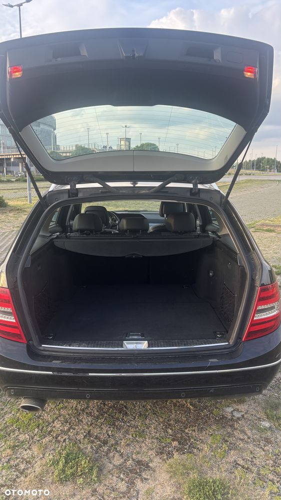 Mercedes-Benz Klasa C 220 CDI BlueEff Avantgarde - 8