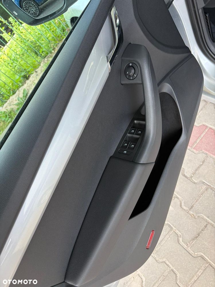 Skoda Octavia 1.4 TSI Edition DSG - 12