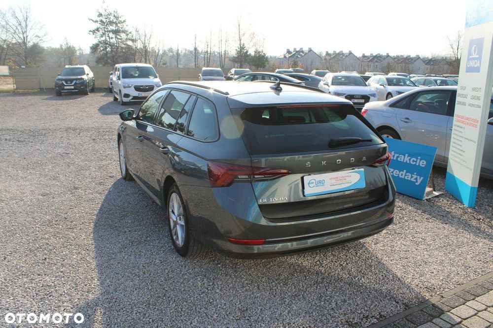 Skoda Octavia - 8