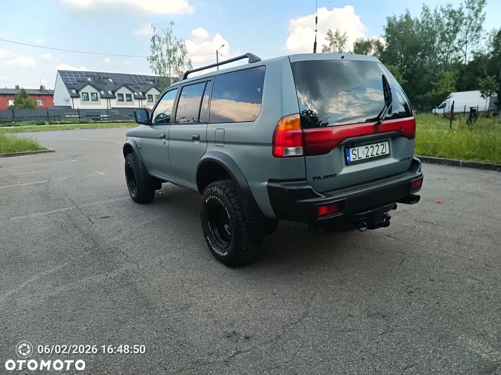 Mitsubishi Pajero - 3