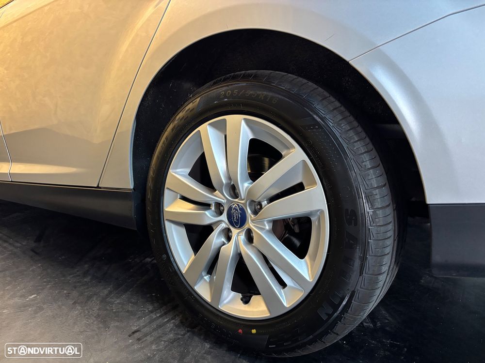 Ford Focus SW 1.5 TDCi Titanium - 16