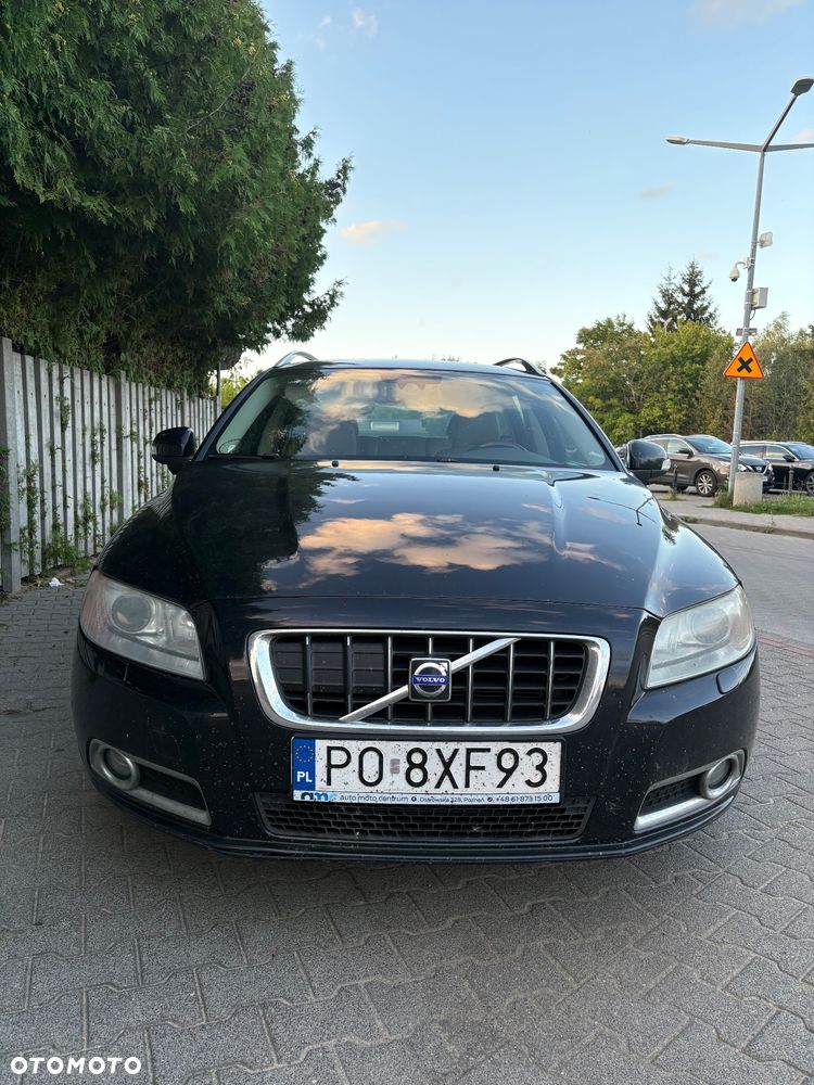 Volvo V70 - 1