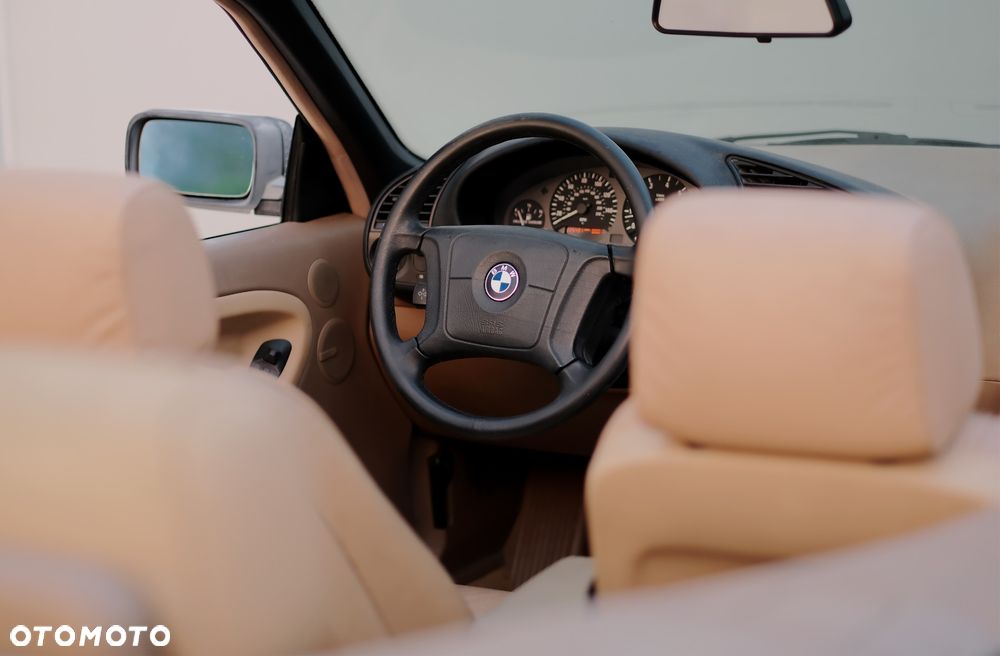 BMW Seria 3 - 24