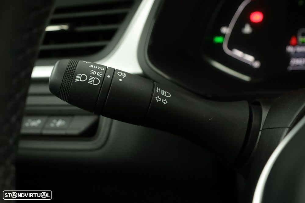 Renault Captur 1.0 TCe Techno Bi-Fuel - 19