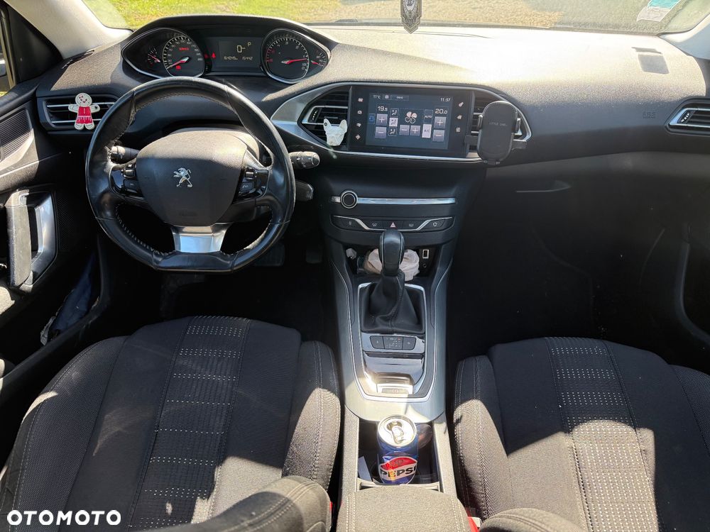 Peugeot 308 BlueHDi FAP 120 EAT6 Stop & Start Active - 4
