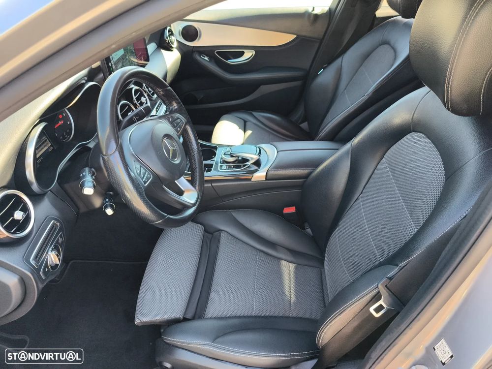 Mercedes-Benz C 220 d BE Edition AMG Line Aut. — fotografia 12