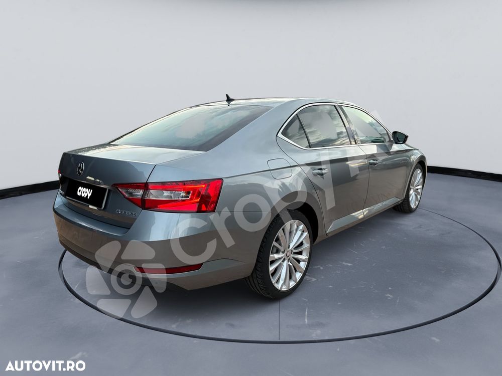 Skoda Superb 2.0 TDI DSG Active - 4