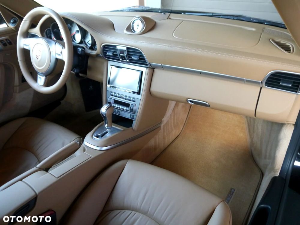 Porsche 911 Turbo Tiptronic S - 32