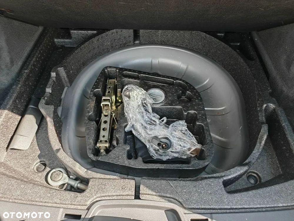 Volvo V50 2.0D DPF Momentum - 25