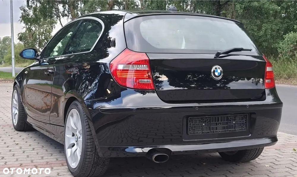 BMW Seria 1 123d - 8