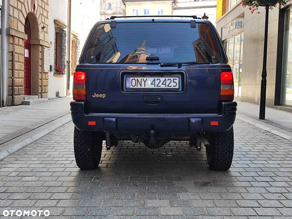 Jeep Grand Cherokee - 10