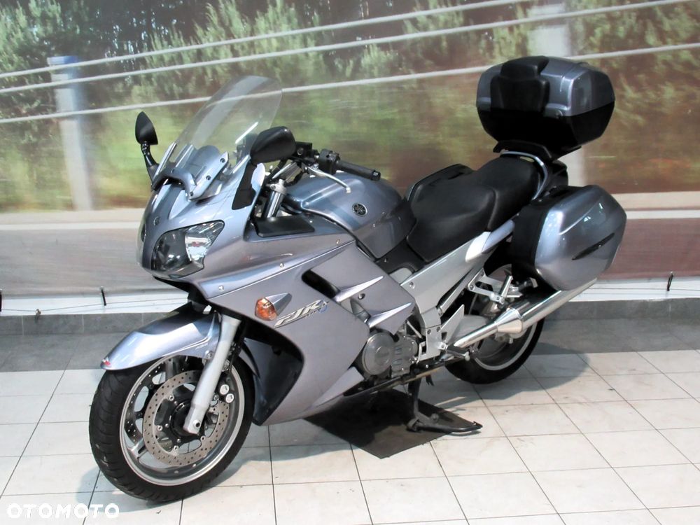 Yamaha FJR - 2