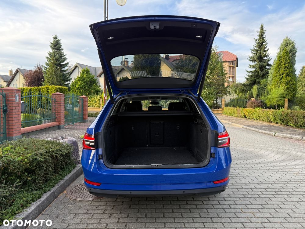 Skoda Superb 2.0 TDI SCR Ambition - 26