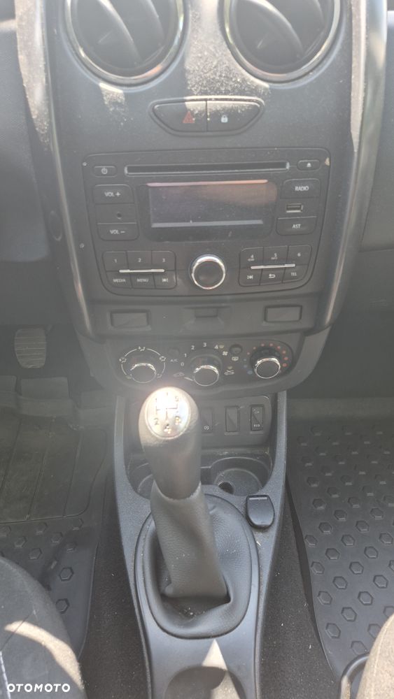 Dacia Duster 1.6 SCe S&S - 13