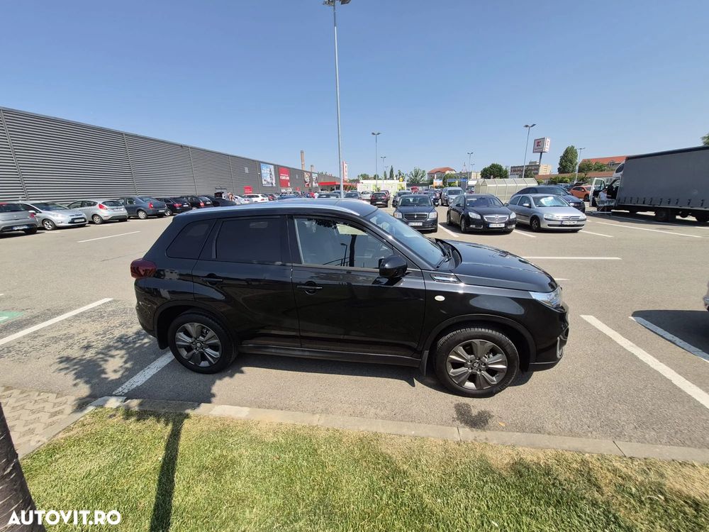 Suzuki Vitara 1.4 Boosterjet MHEV Passion - 3