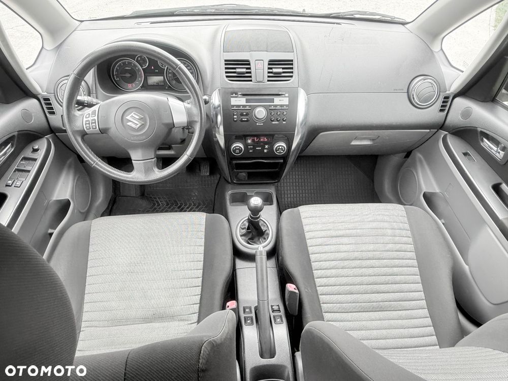 Suzuki SX4 1.6 VVT 4x4 Style - 3