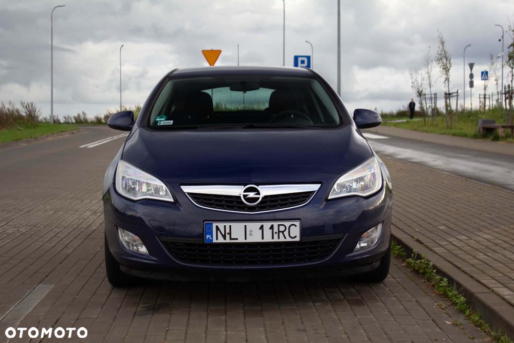 Opel Astra 1.7 CDTI DPF Active - 1