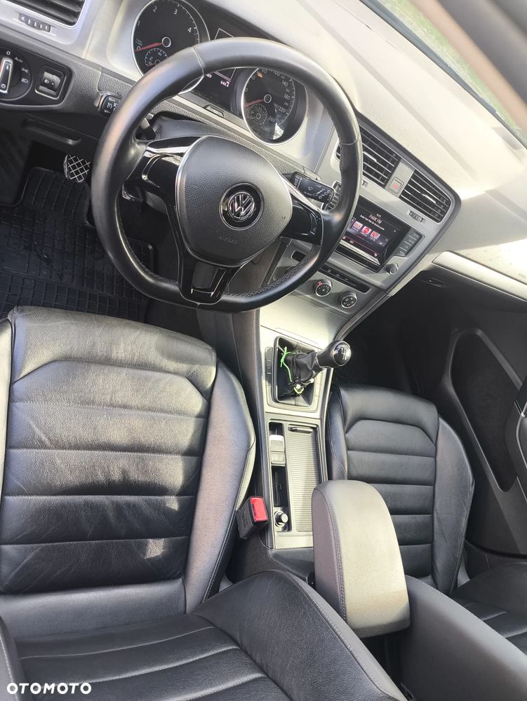 Volkswagen Golf 1.6 TDI BMT Comfortline - 8