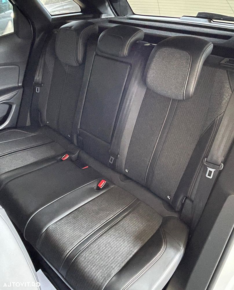 Peugeot 3008 1.2 PureTech Turbo S&S EAT6 GT-Line - 35