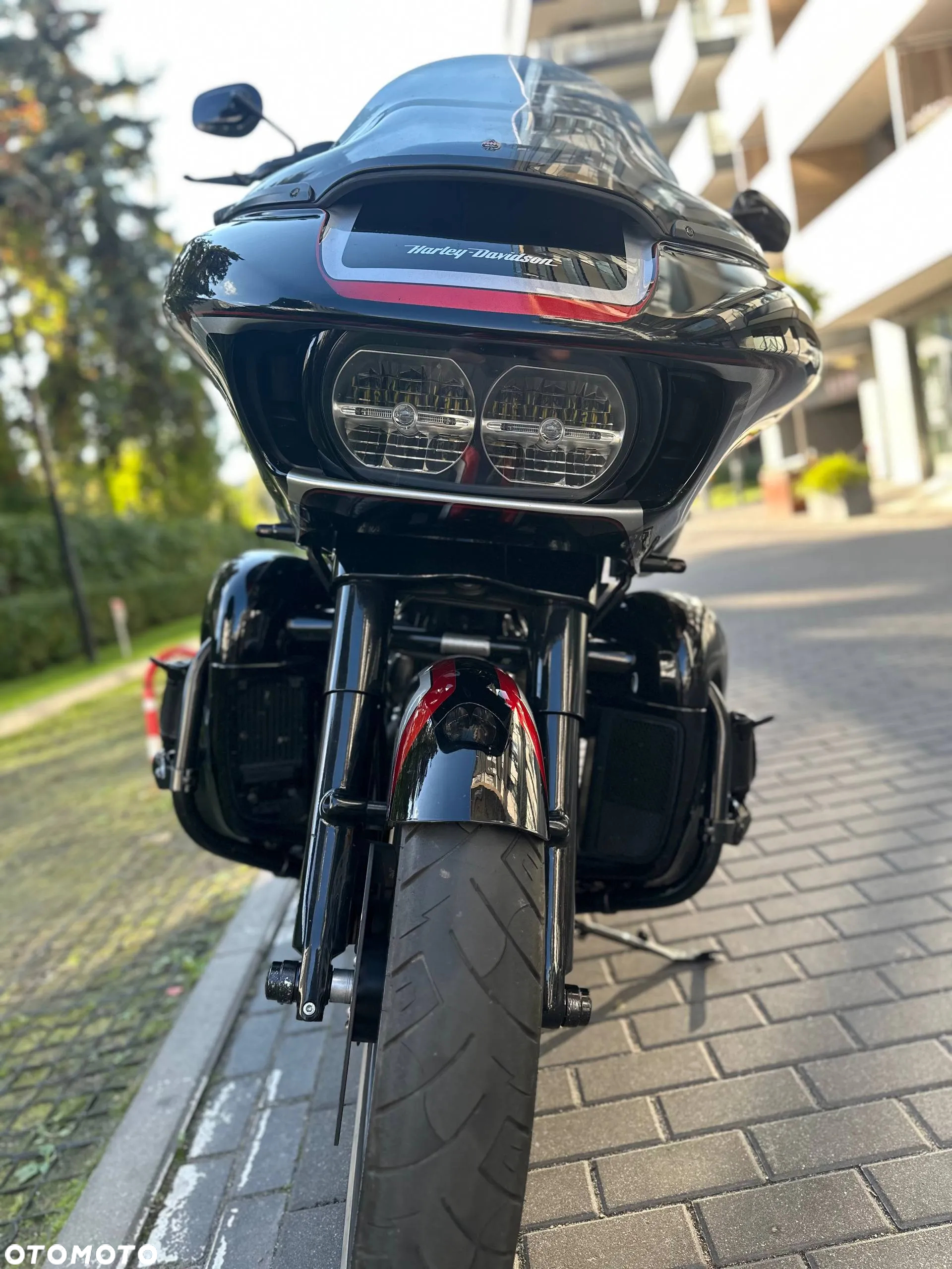 Harley-Davidson Touring Road Glide - 18