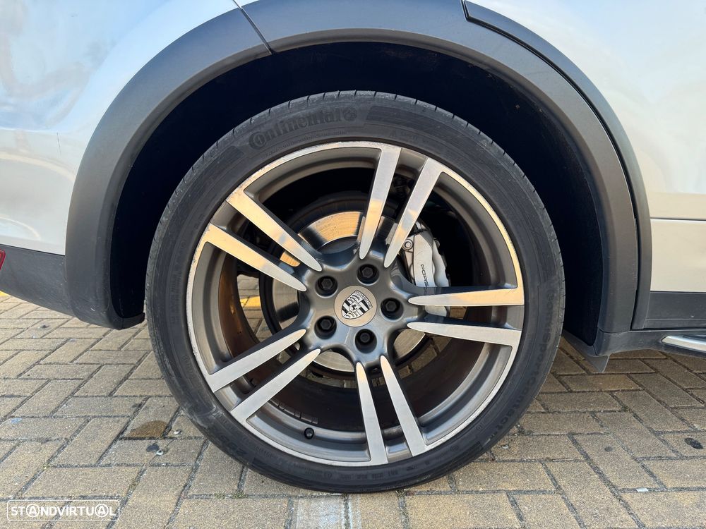 Porsche Cayenne S - 11