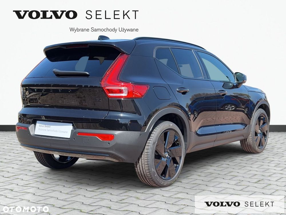 Volvo XC 40 B4 B DKG Ultra Black Edition - 6