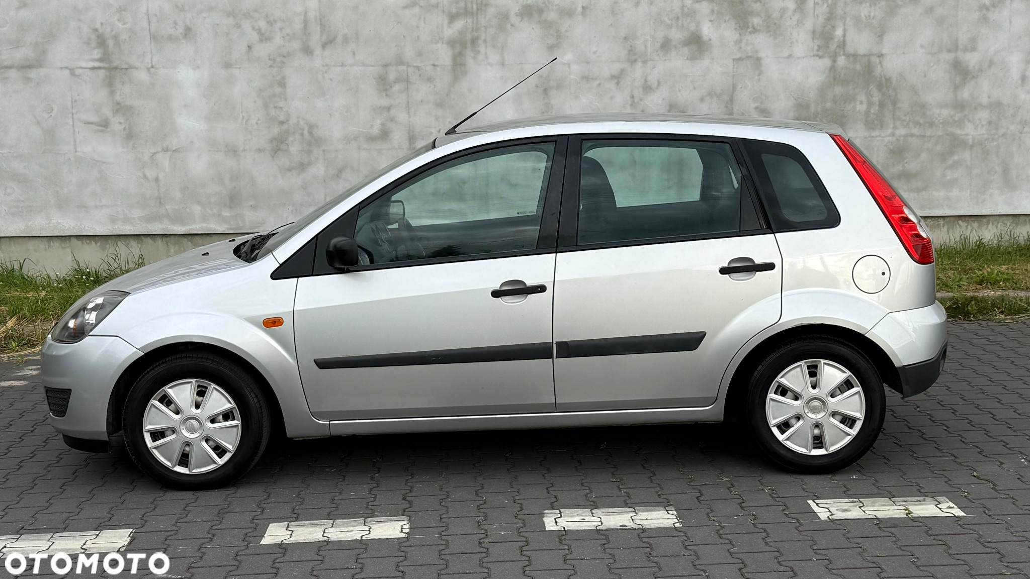 Ford Fiesta - 2