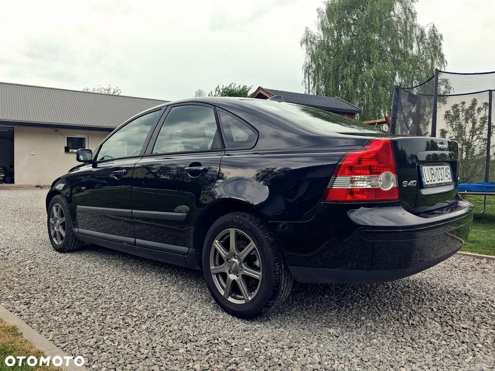 Volvo S40 1.8 Momentum - 5