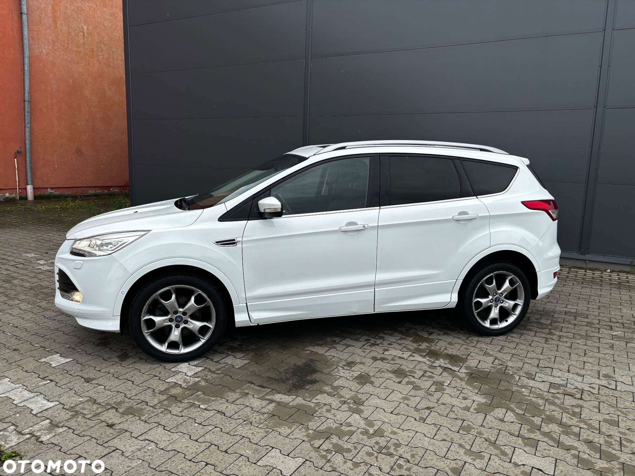 Ford Kuga 2.0 TDCi Titanium - 8