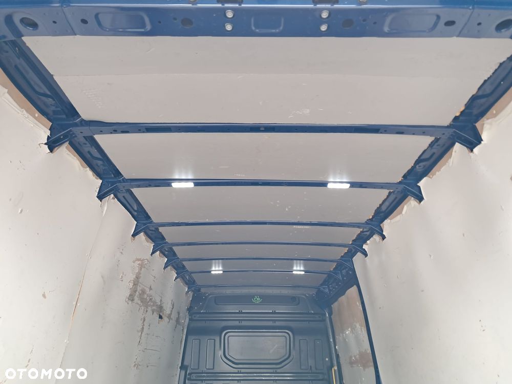 Volkswagen Crafter - 25