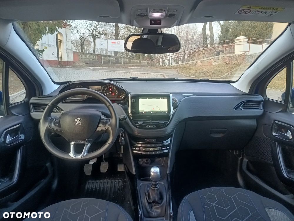 Peugeot 2008 PureTech 110 Style - 25