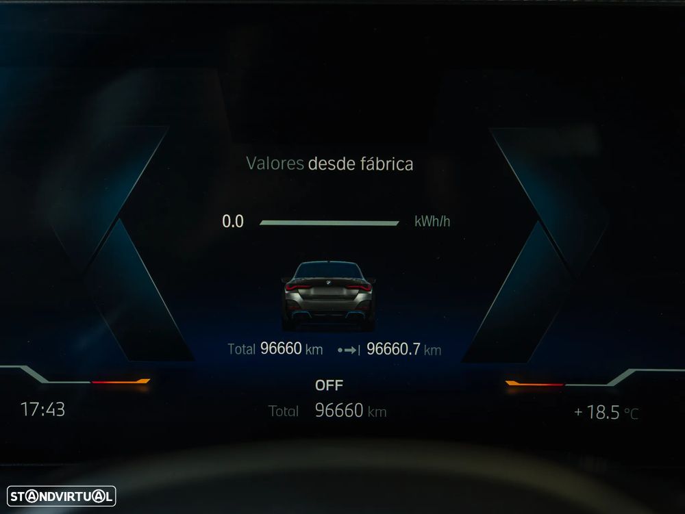 BMW i4 eDrive40 Pack Desportivo M - 11