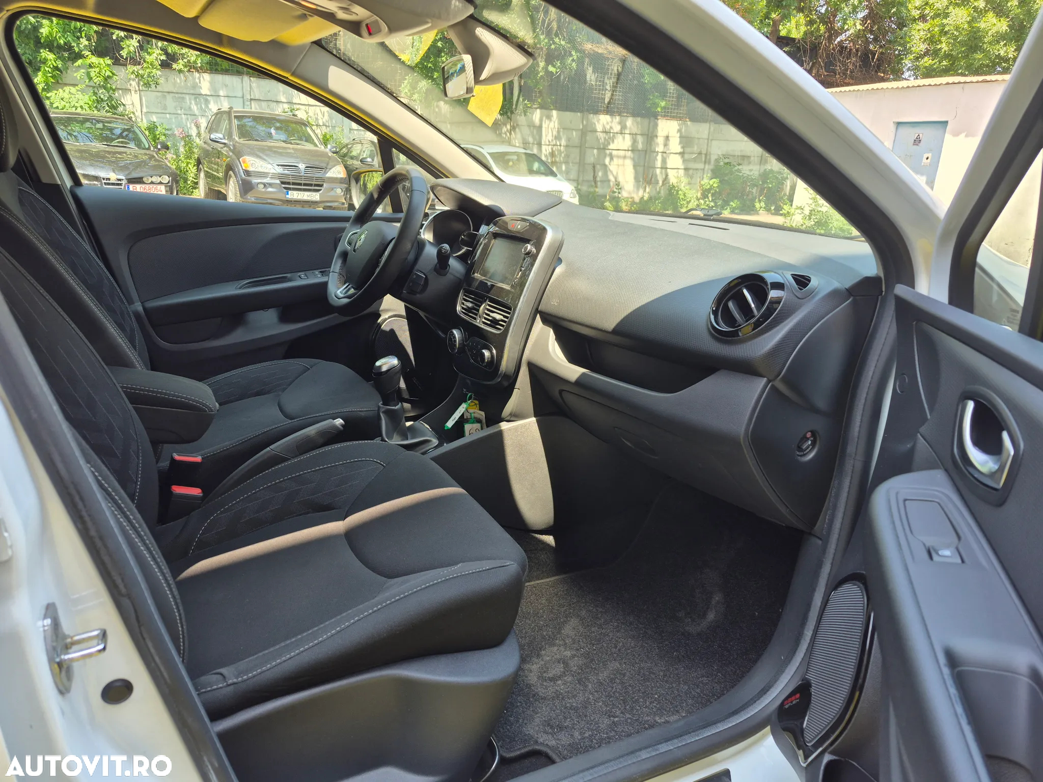 Renault Clio (Energy) TCe 90 Start & Stop LIMITED - 13