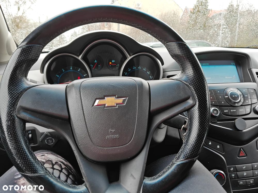 Chevrolet Cruze 1.6 LS - 20