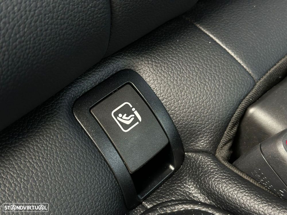 Mercedes-Benz C 300 e AMG Line - 11