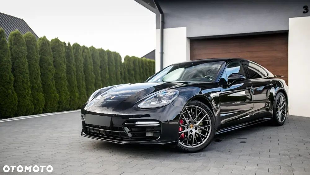 Porsche Panamera GTS GPF - 1