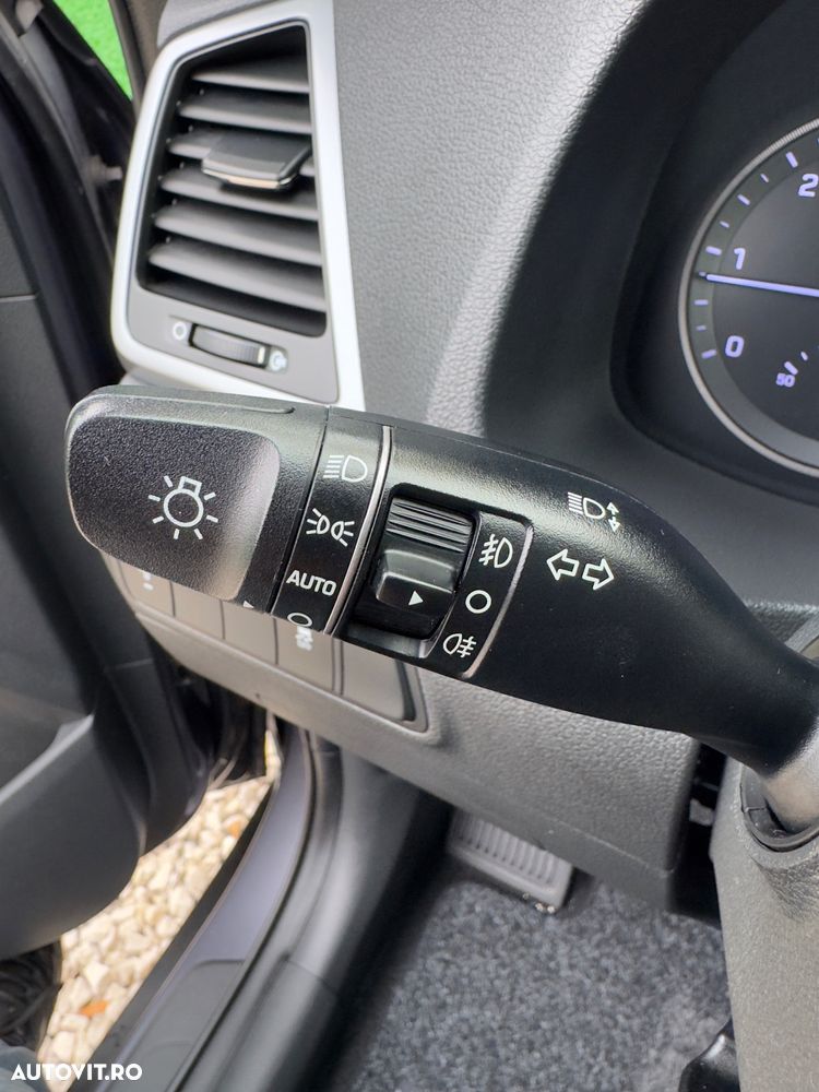 Hyundai Tucson 2.0 CRDI 4WD Automatik Premium - 24