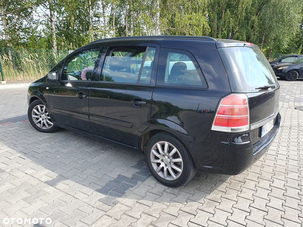 Opel Zafira - 9