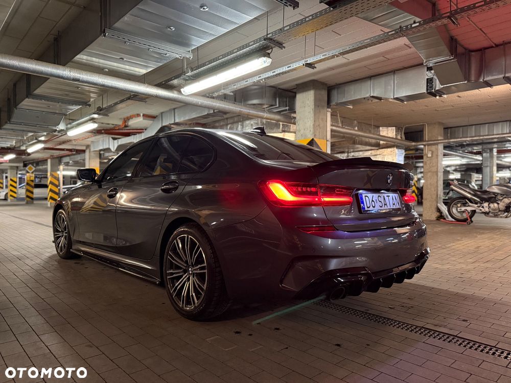 BMW Seria 3 318i M Sport - 8