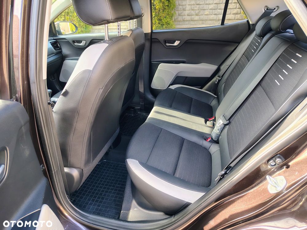 Kia Stonic 1.4 L - 16