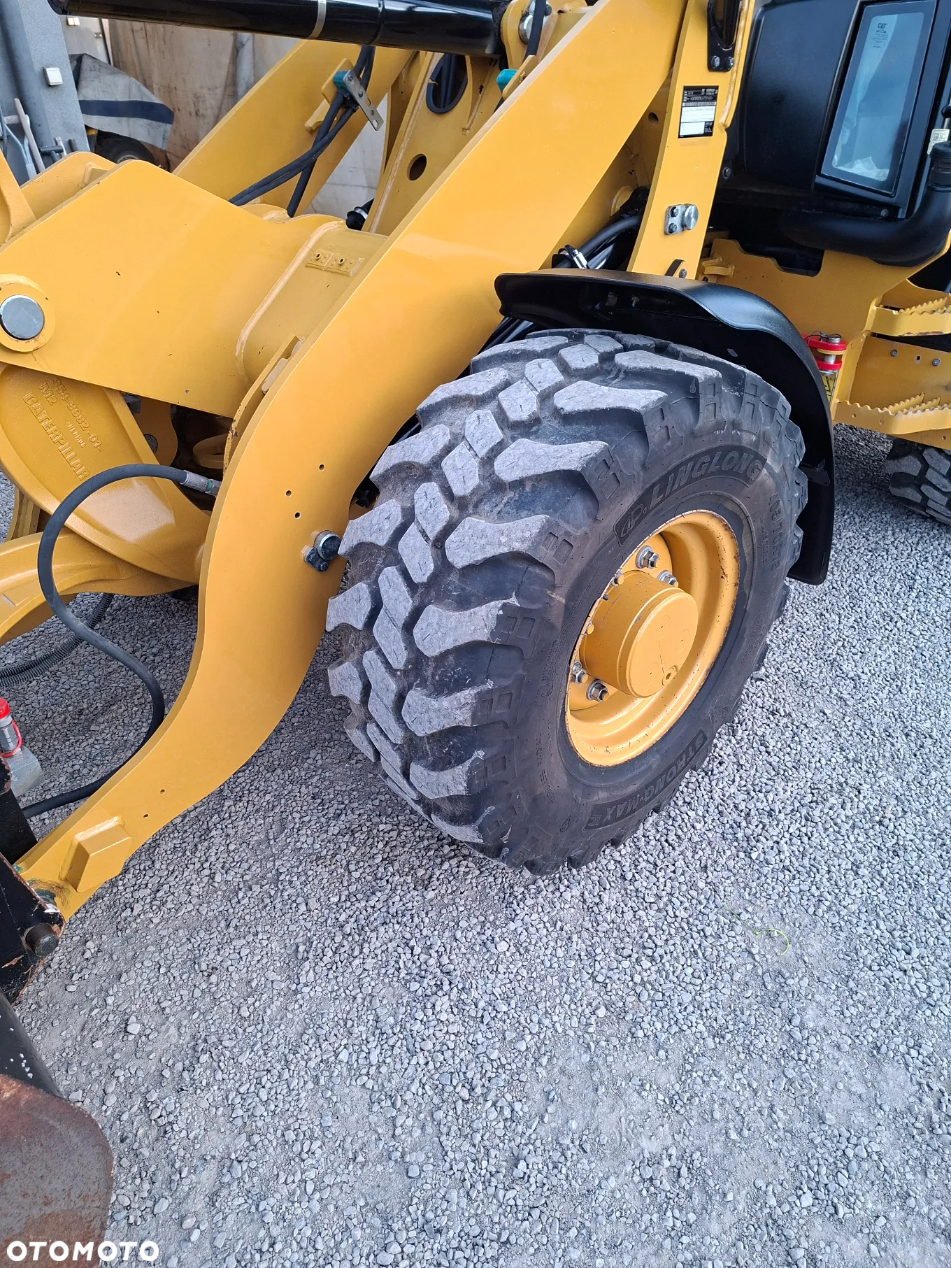 Caterpillar CAT 907 M - 15