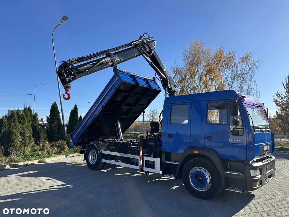 MAN LE 18.220 Wywrotka 3-stronna HDS HIAB 085 - 15