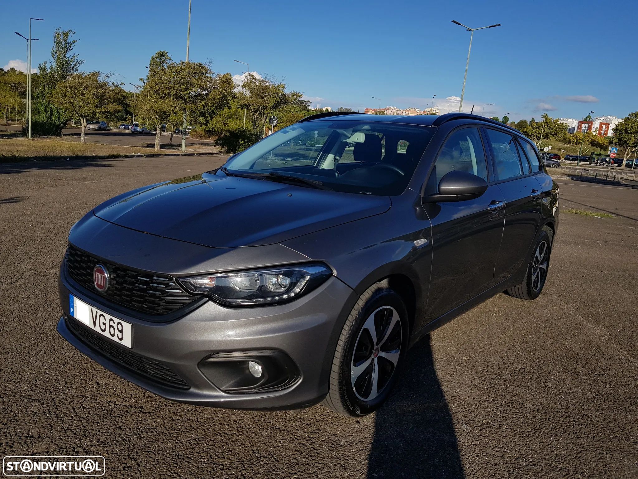 Fiat Tipo Station Wagon 1.6 M-Jet Lounge Tech J17 - 1