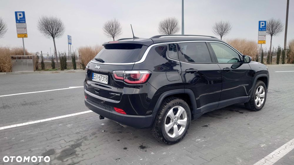 Jeep Compass - 2