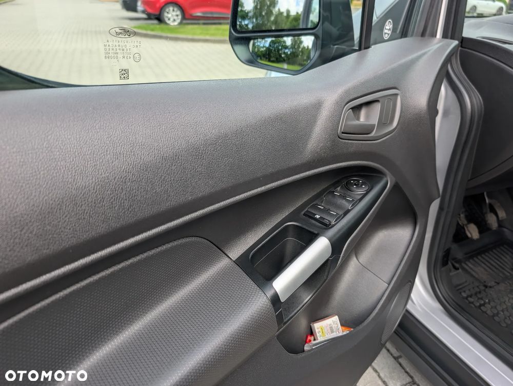 Ford Tourneo Connect 1.5 TDCi Trend - 18